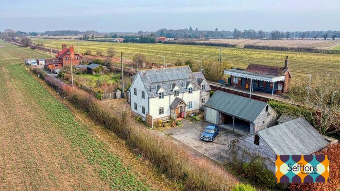 4 Bedroom Detached House For Sale In Station House, Salhouse, NR13