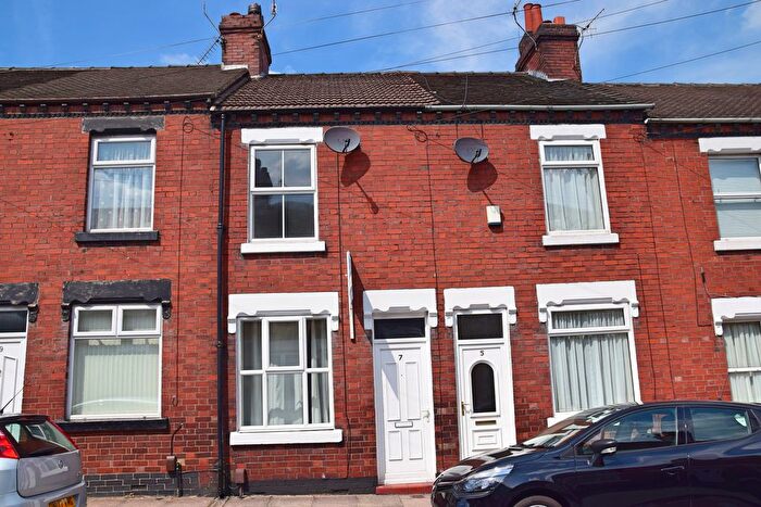 2 Bedroom Terraced House To Rent In Smith Child Street, Tunstall, Stoke-On-Trent, ST6