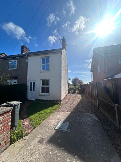 3 Bedroom Semi Detached House To Rent In Market Lane, Blundeston, NR32
