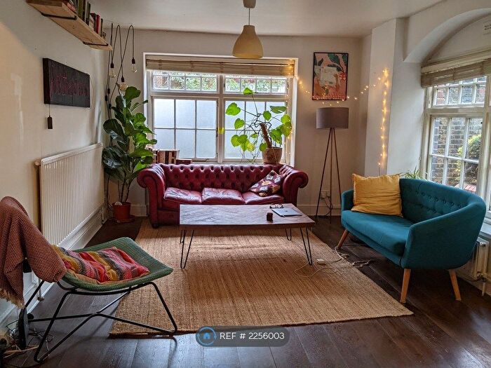 1 Bedroom Flat To Rent In Schoolbell Mews, London, E3