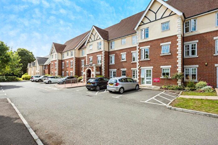 2 Bedroom Retirement Property For Sale In Massetts Road, Horley, RH6