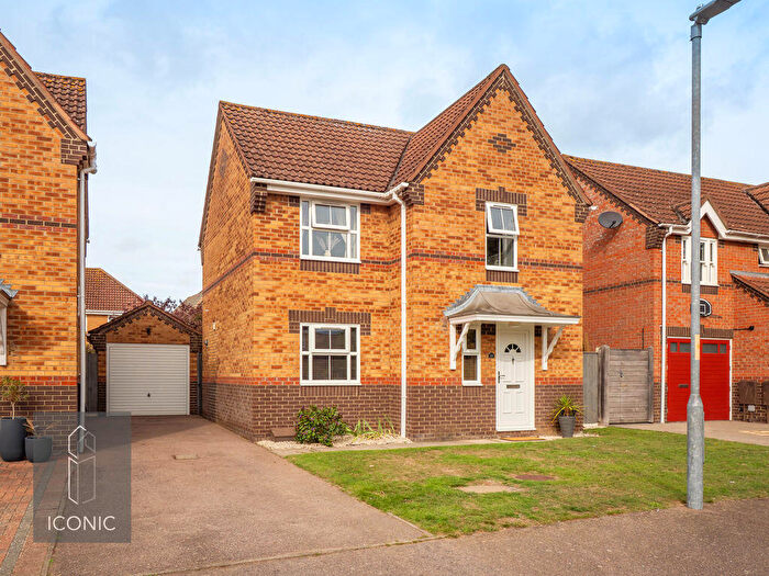 3 Bedroom Detached House For Sale In Freshwater Way, Drayton, Norwich., NR8