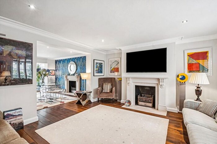 2 Bedroom Flat To Rent In Clarendon Gardens, Little Venice, W9