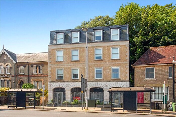 2 Bedroom Apartment To Rent In City Road, Winchester, Hampshire, SO23