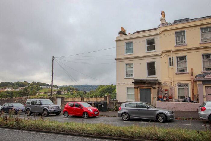 1 Bedroom Flat To Rent In Wellsway, Bath, BA2