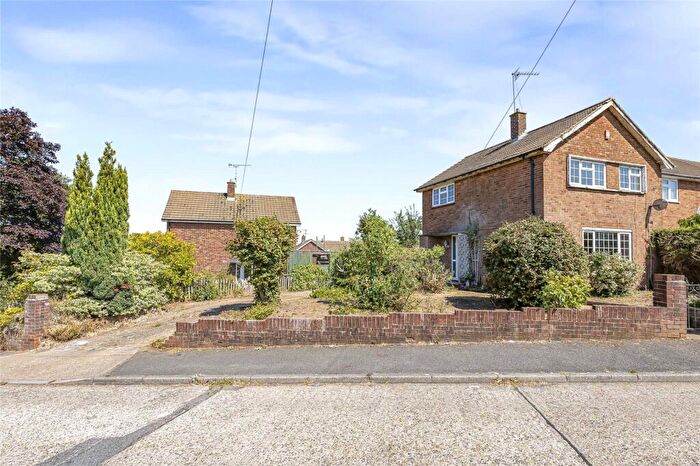 3 Bedroom End Of Terrace House For Sale In Tern Crescent, Rochester, Kent, ME2