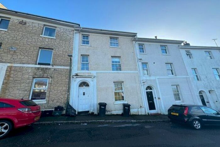 1 Bedroom Flat To Rent In Braddons Street, Torquay, TQ1