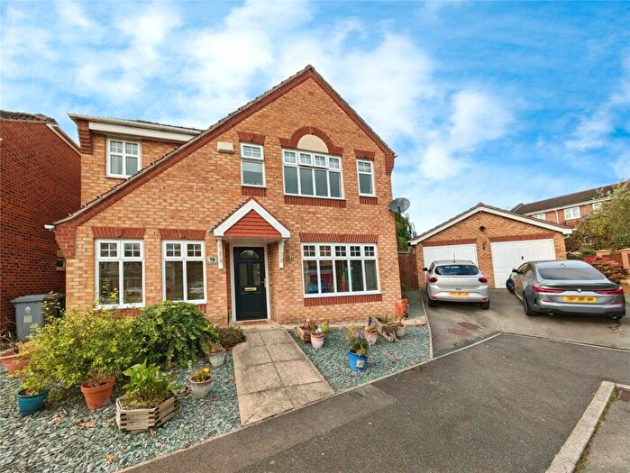 4 Bedroom Detached House For Sale In Balmoral Drive, Newark, Nottinghamshire, NG24