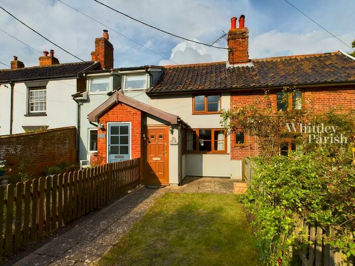 1 Bedroom Cottage For Sale In Bank Street, Pulham Market, IP21