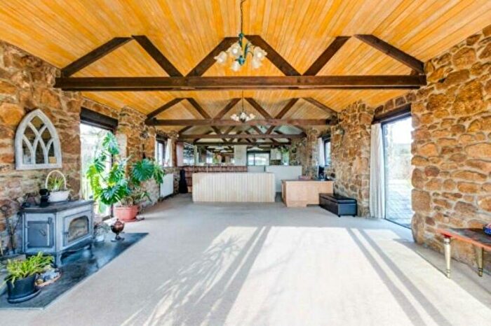 4 Bedroom Barn Conversion To Rent In Cardinham, Bodmin, PL30