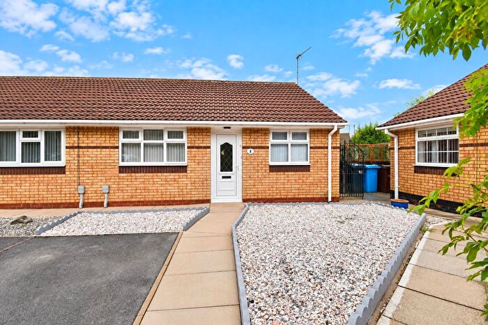 2 Bedroom Semi-Detached Bungalow For Sale In Springbok Close, Hull, HU4