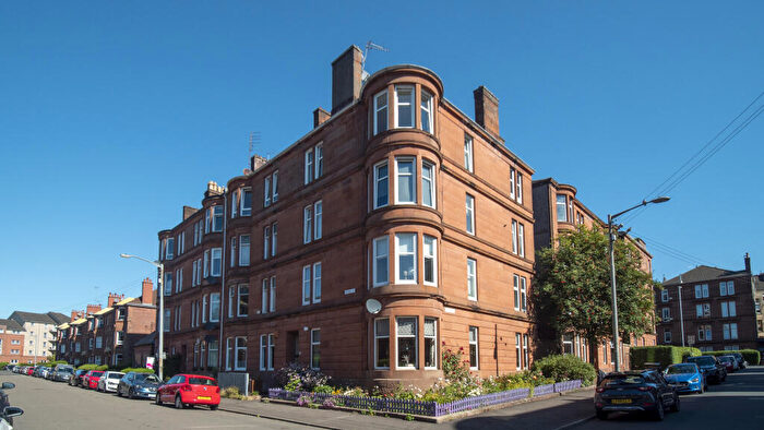 2 Bedroom Flat To Rent In Norham Street, Glasgow, G41