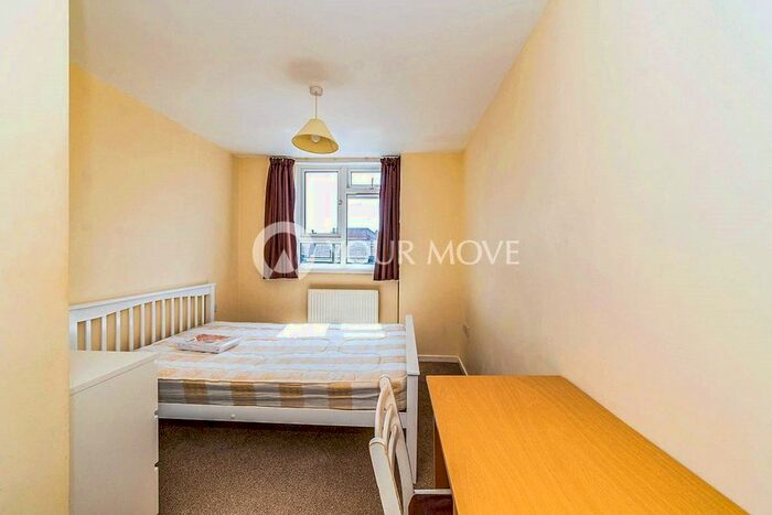 4 Bedroom Flat To Rent In Waterloo Street, Southsea, Hampshire, PO5