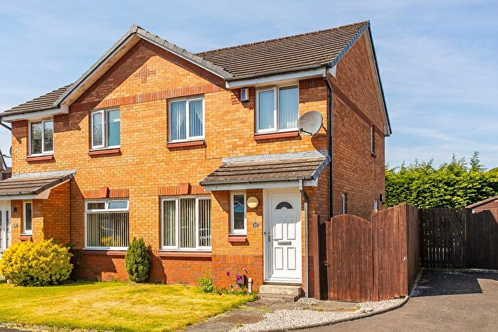 3 Bedroom Semi-Detached House For Sale In Auchentyre Place, Carronshore, Falkirk, FK2