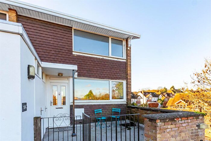 2 Bedroom Maisonette For Sale In Miswell Lane, Tring, HP23