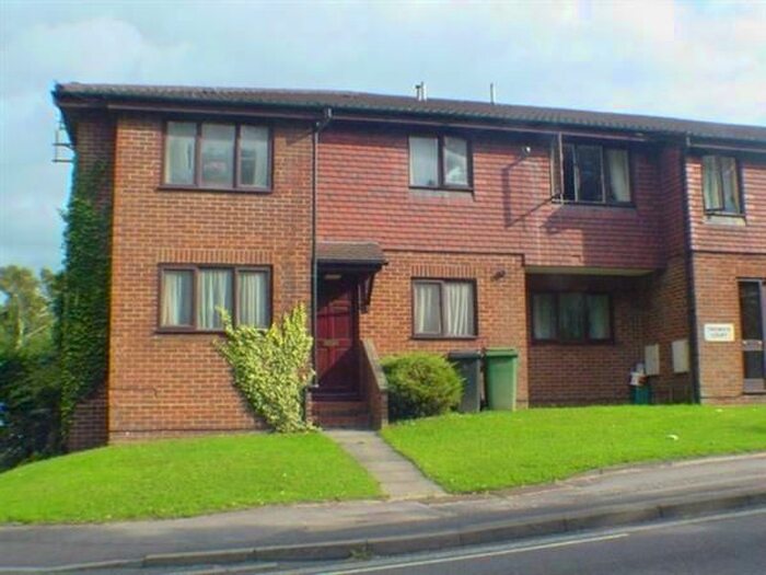 1 Bedroom Flat To Rent In Two Ways Court, Petersfield Road, Whitehill, GU35