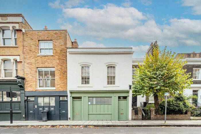 1 Bedroom Flat To Rent In Old South Lambeth Road, Vauxhall, London, SW8