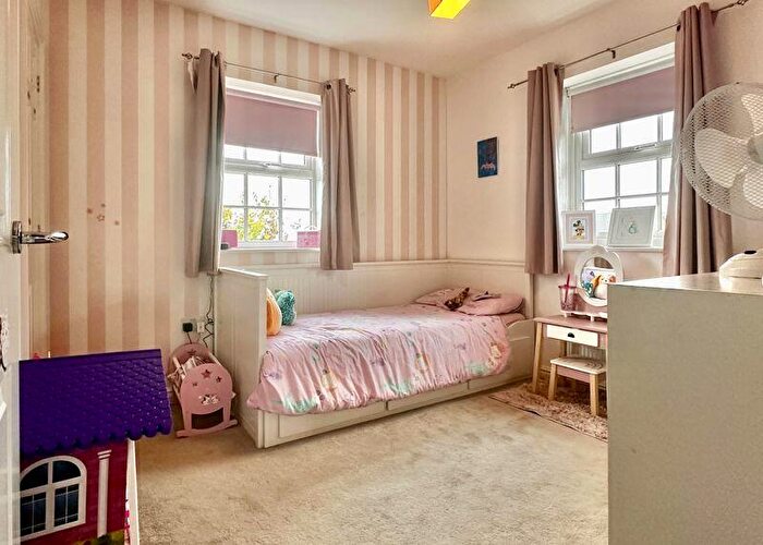 3 Bedroom Detached House For Sale In Badgers Drive, Wantage, OX12