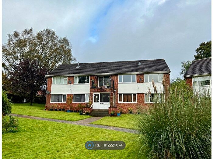 2 Bedroom Flat To Rent In Fair Hope Court, Blackburn, BB2