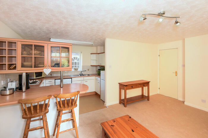 2 Bedroom Flat To Rent In John Garne Way, Oxford, OX3