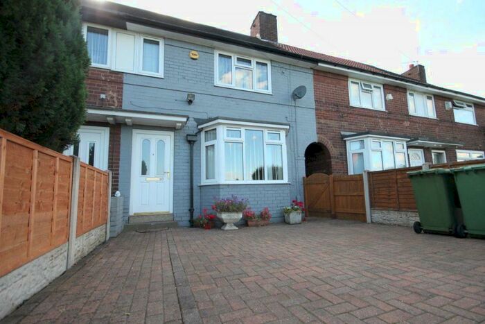 2 Bedroom Terraced House To Rent In Cardinal Square, Beeston, Leeds, LS11