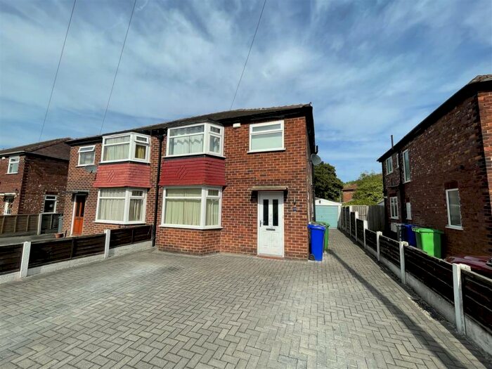 3 Bedroom House To Rent In Jayton Avenue, Manchester, M20