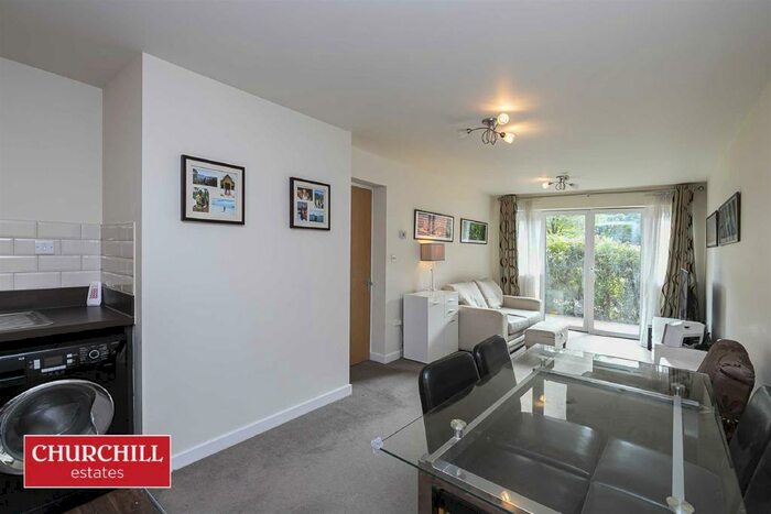 2 Bedroom Flat To Rent In Cannock Court, Hawker Place, Walthamstow, E17