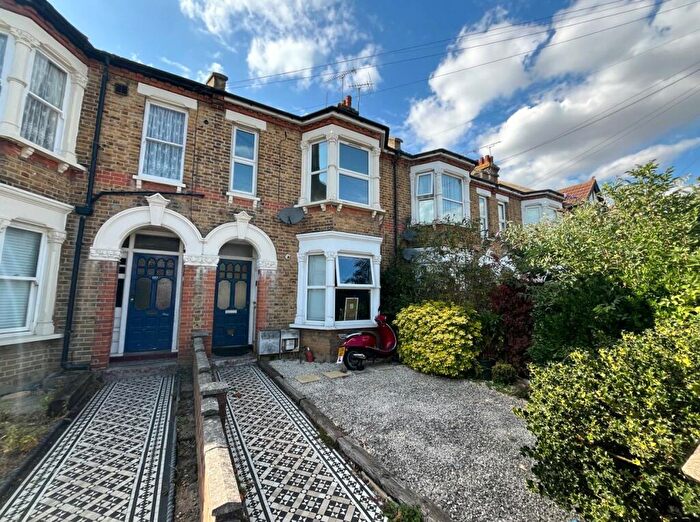 1 Bedroom Apartment To Rent In High Street, Shoeburyness, Southend-on-Sea, Essex, SS3