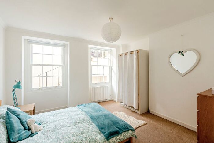 1 Bedroom Flat For Sale In Cave Street, Portland Square, Bristol, BS2