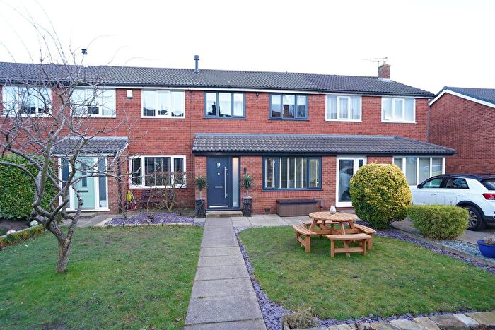3 Bedroom Town House For Sale In Nelson Street, Horwich, Bolton, BL6