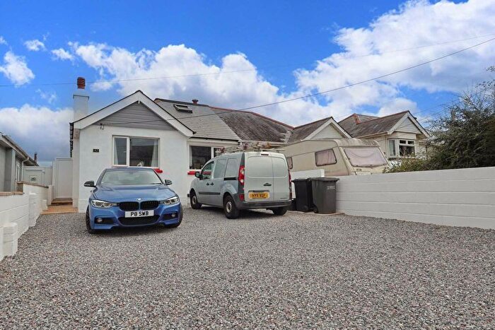 2 Bedroom Semi-detached Bungalow For Sale In Brixham Road, Paignton, TQ4