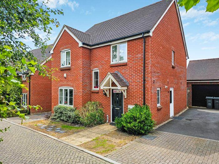 4 Bedroom Detached House To Rent In Hope Way, Botley, Oxford, OX2