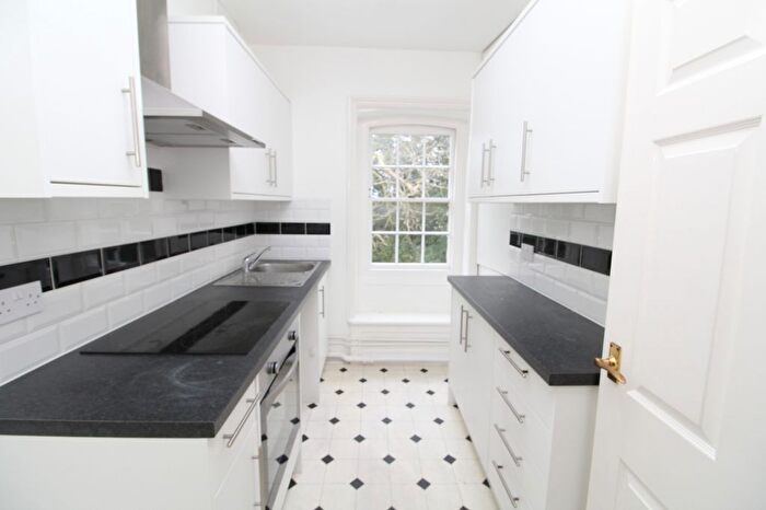 1 Bedroom Flat To Rent In Forge Lane, Gravesend, DA12