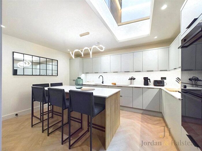 1 Bedroom Property To Rent In Grosvenor Place, Chester, Cheshire, CH1