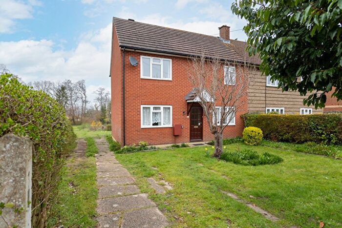 3 Bedroom Semi-Detached House For Sale In Rickford Hill, Worplesdon, Guildford, GU3