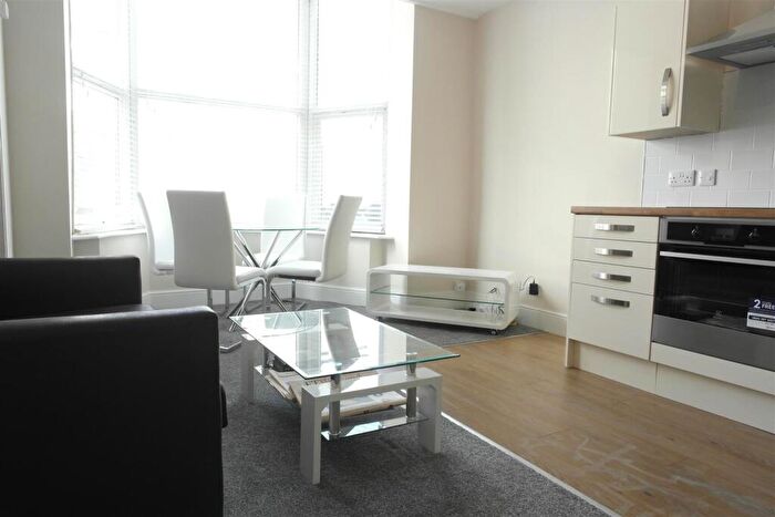 1 Bedroom Flat To Rent In Bedroom Flat Albany Street, HU3