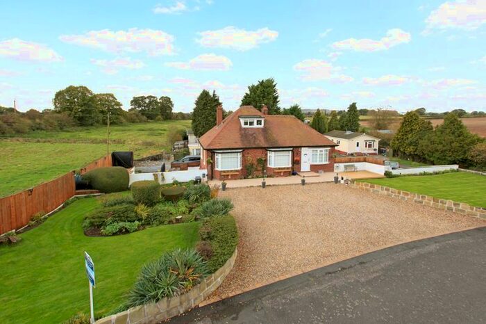 3 Bedroom Bungalow For Sale In Long Lane, Telford, TF6