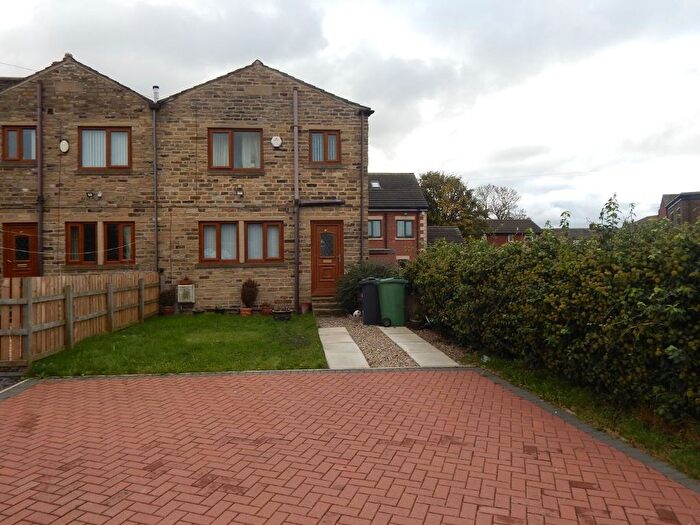 3 Bedroom Semi-Detached House To Rent In White Lee Road, Batley, WF17