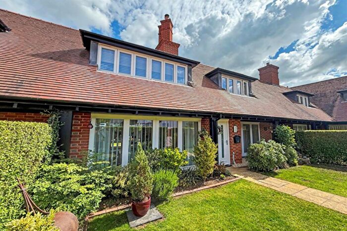 3 Bedroom Terraced House For Sale In Charlton Marshall, DT11