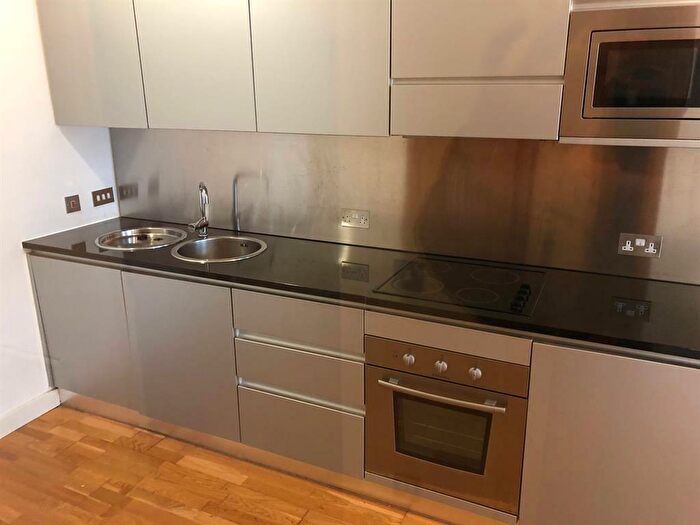 1 Bedroom Flat To Rent In Roberts Wharf, Neptune Street, Leeds, LS9