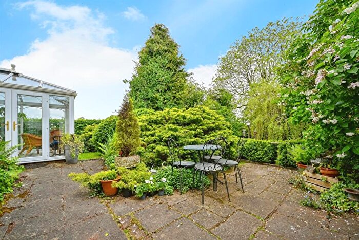 4 Bedroom Detached House For Sale In Castle Bank, Stafford, ST16