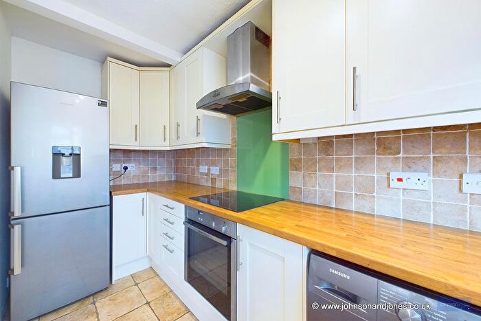 1 Bedroom Semi-Detached House To Rent In Mawbey Road, Ottershaw, Chertsey, KT16