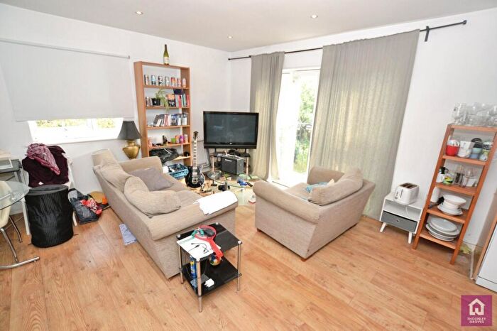 2 Bedroom Flat For Sale In Caminada House, Hulme, Manchester City Centre, M15