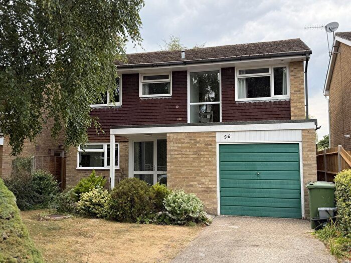4 Bedroom Detached House To Rent In Swanmore, SO32