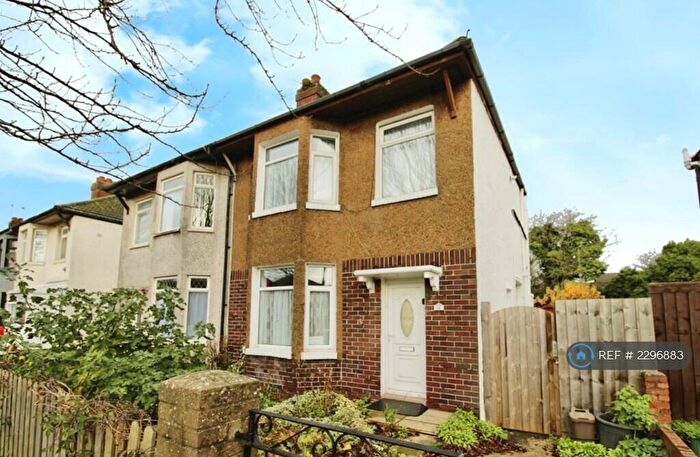 2 Bedroom Semi-Detached House To Rent In Broad Street, Cardiff, CF11