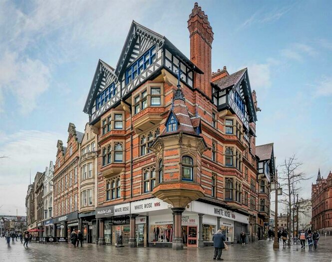 2 Bedroom Flat To Rent In Queens Chambers, King Street, Nottingham, Nottinghamshire, NG1