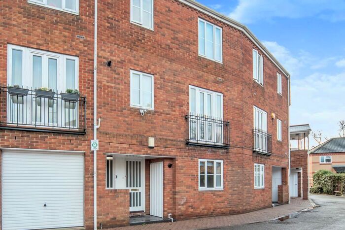 1 Bedroom Flat To Rent In Sovereigns Quay, Bedford, MK40