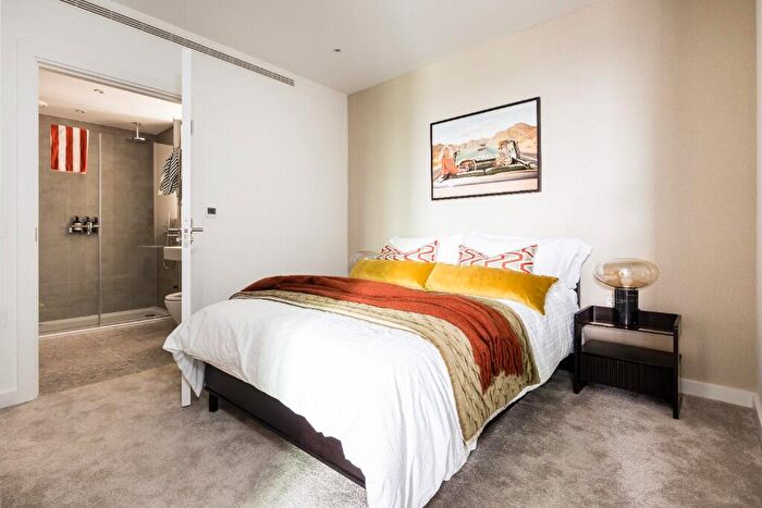 Studio To Rent In Nine Elms Lane, London, SW11