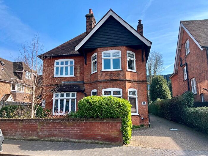 1 Bedroom Apartment To Rent In Beaconsfield Road, St. Albans, AL1