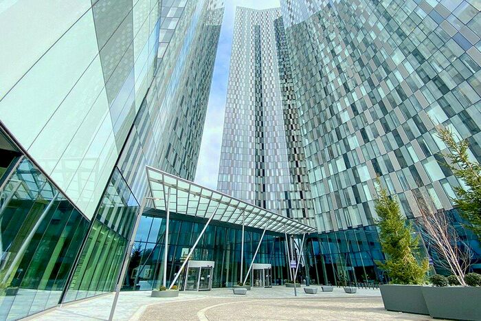 2 Bedroom Apartment To Rent In South Tower, Deansgate Square, Owen Street, Manchester, M15